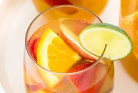 Refreshing White Wine Sangria Recipe with Fresh Fruit