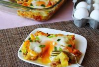 Hearty Ham and Potato Breakfast Casserole for Busy Mornings