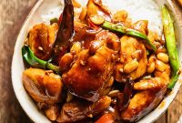 Sichuan Szechuan Chicken: Spicy Stir-Fry Recipe with Garlic Chili Oil