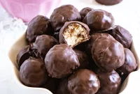 How to Make Homemade Martha Washington Candies: Old-Fashioned Recipe