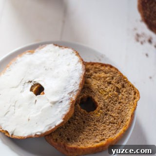 Pumpkin Bagels with Ginger Cinnamon Sugar Crunch Topping 7 Pumpkin bagel recipe with ginger cinnamon sugar | @cookiedesire