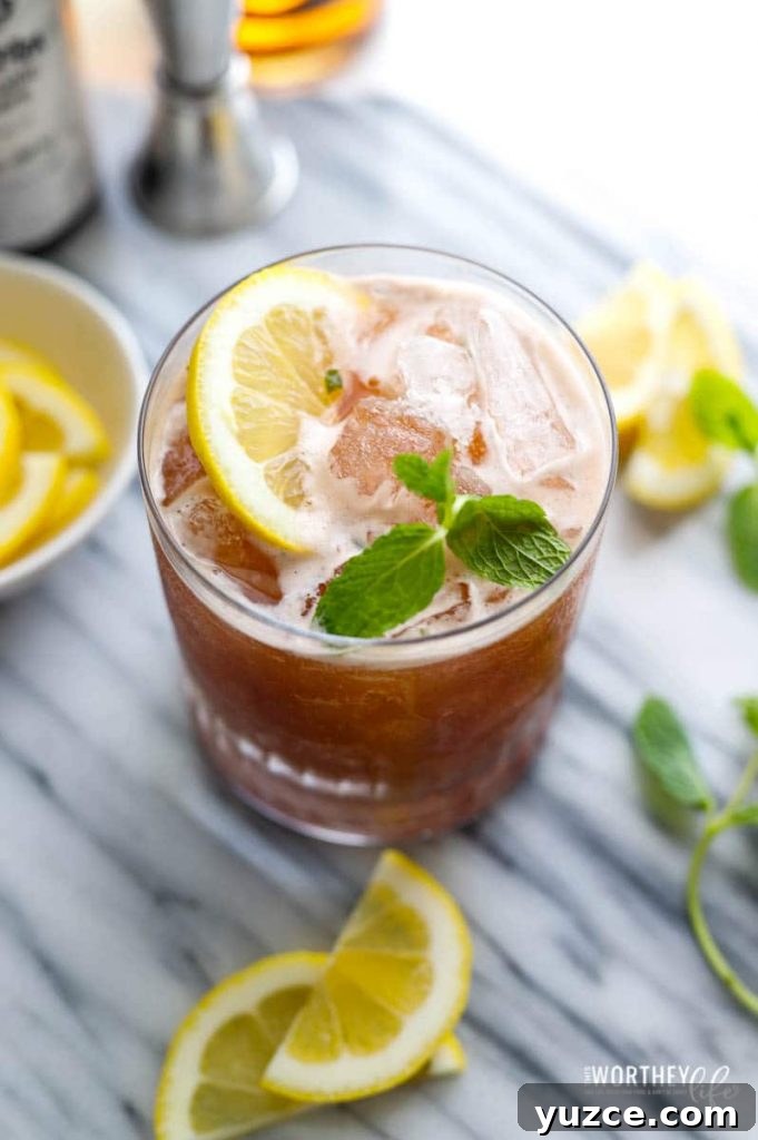 Bourbon Sweet Tea Cocktail Recipe: Refreshing Southern Drink 9 easy to make summer cockails