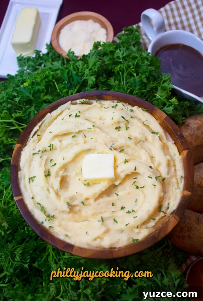 Silky Garlic Mashed Potatoes Recipe — Smooth, Creamy, Foolproof 2 mashed potatoes
