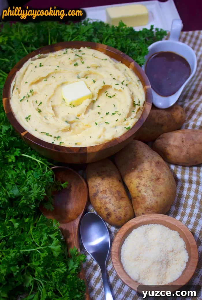 Silky Garlic Mashed Potatoes Recipe — Smooth, Creamy, Foolproof 3 Creamy Garlic Mashed Potatoes