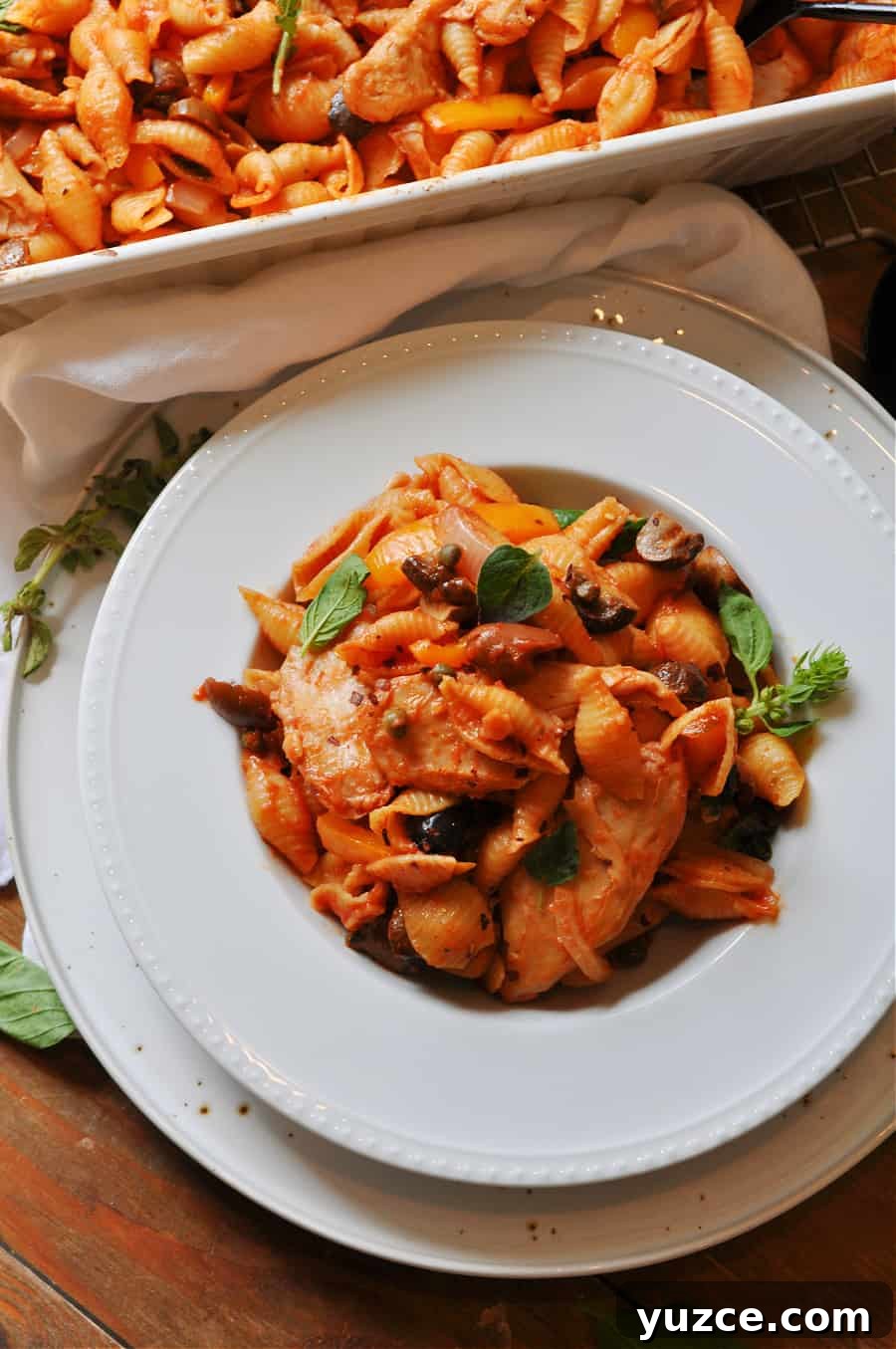 One-Pan Vegan Chicken Cacciatore Pasta Bake 4 img 17473 4