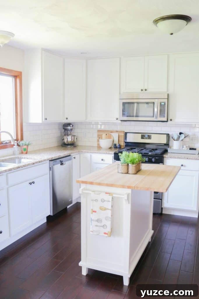 Guide to Lining Kitchen Cabinets: Step-by-Step Tips and Materials 2 Duck-3