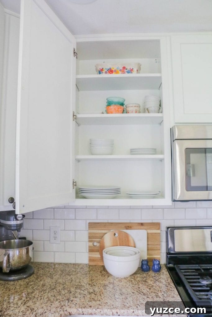 Guide to Lining Kitchen Cabinets: Step-by-Step Tips and Materials 3 Duck-2