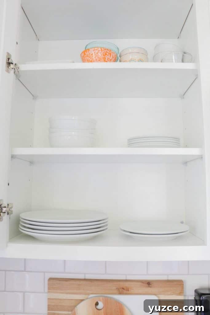 Guide to Lining Kitchen Cabinets: Step-by-Step Tips and Materials 7 Duck-6