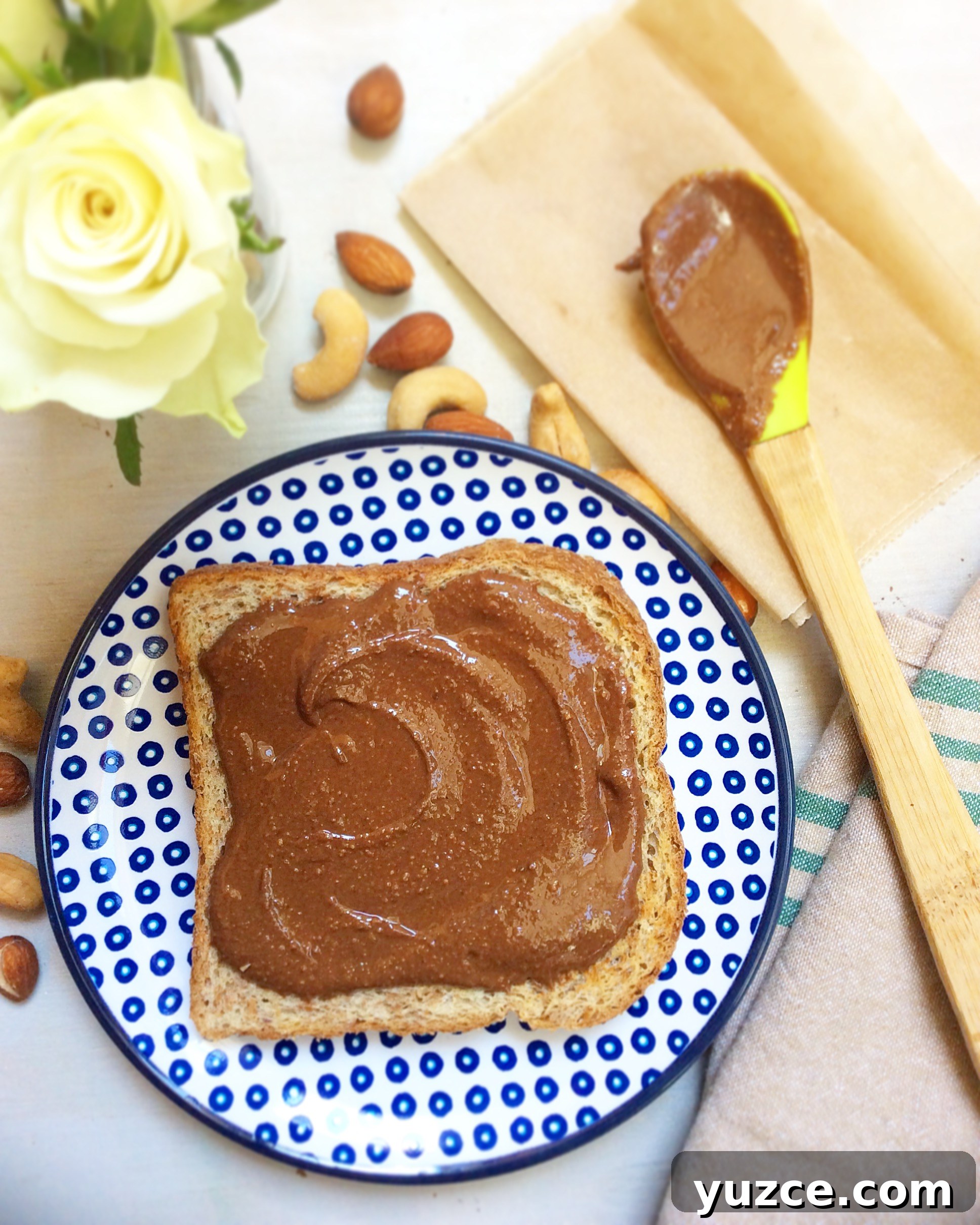 Dark Chocolate Cashew Almond Butter Recipe for Smooth Spreads 2 Dark Chocolate Cashew-Almond Butter