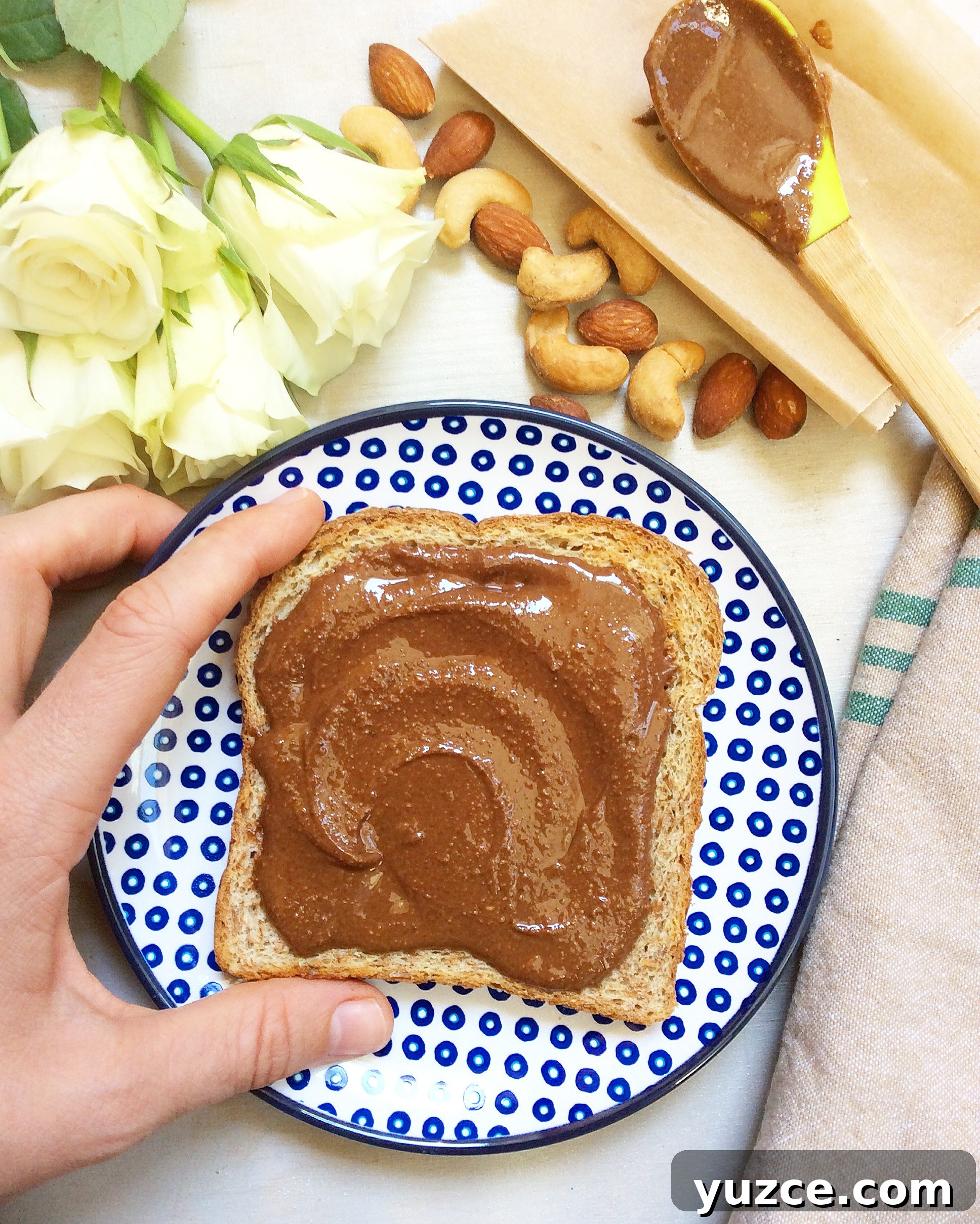 Dark Chocolate Cashew Almond Butter Recipe for Smooth Spreads 7 Dark Chocolate Cashew-Almond Butter