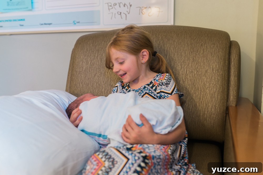 Welcome to the World, Baby Finnegan: Introducing Your Newborn 22 finnegan charles birth day web-25
