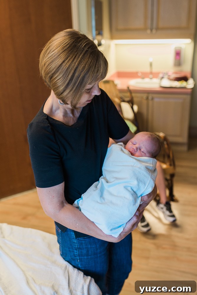 Welcome to the World, Baby Finnegan: Introducing Your Newborn 29 finnegan charles birth day web-33