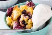 Low-Carb Blackberry and Blueberry Cobbler Recipe