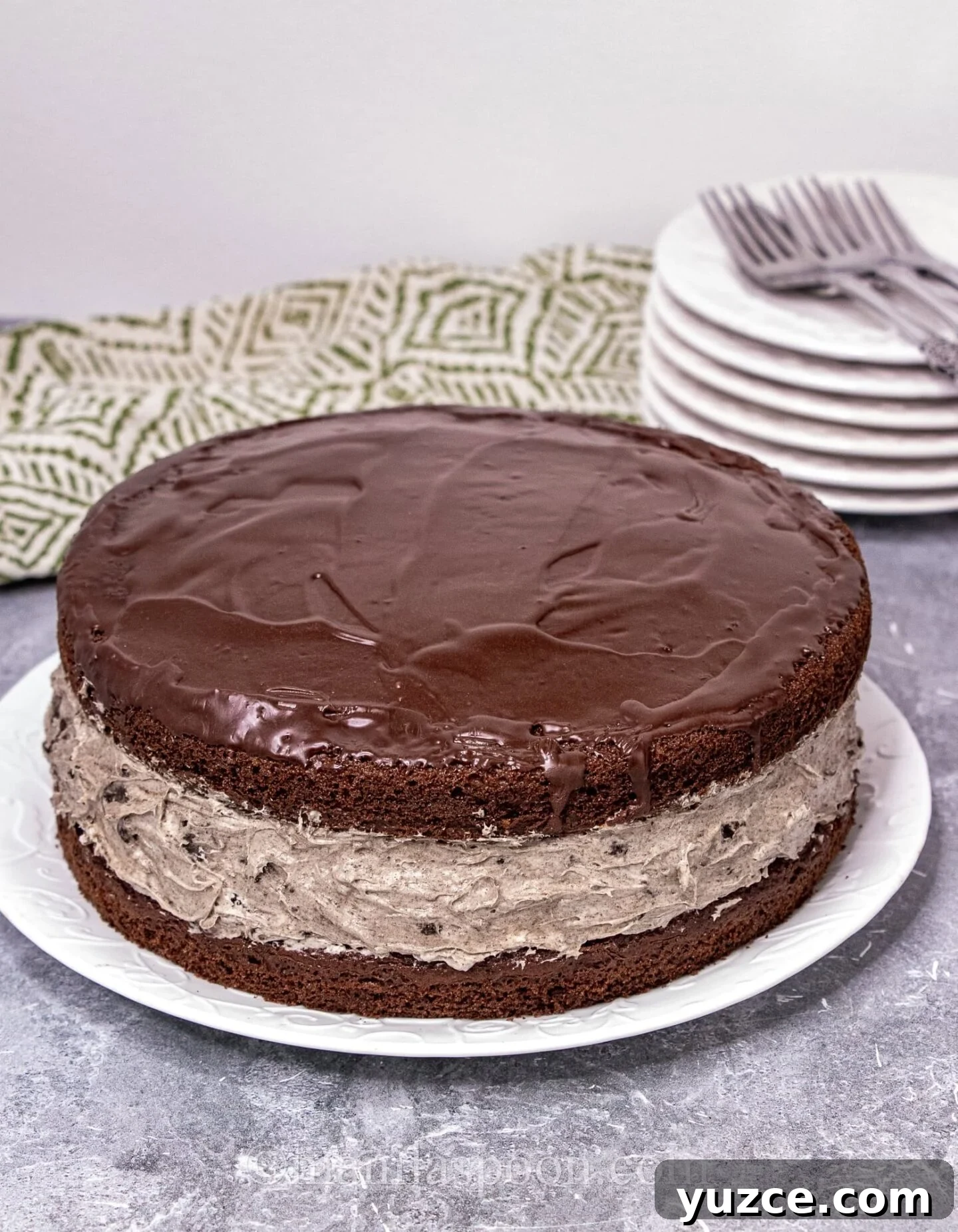 Giant Oreo Cookie Cake Giant Oreo Cookie Cake whole