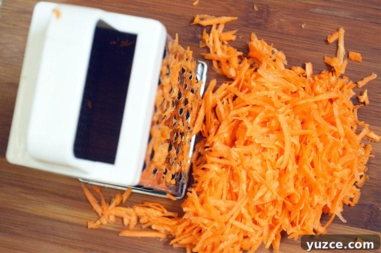 Naked Carrot Cake: Rustic Layer Cake with Cream Cheese Frosting 3 grated carrot