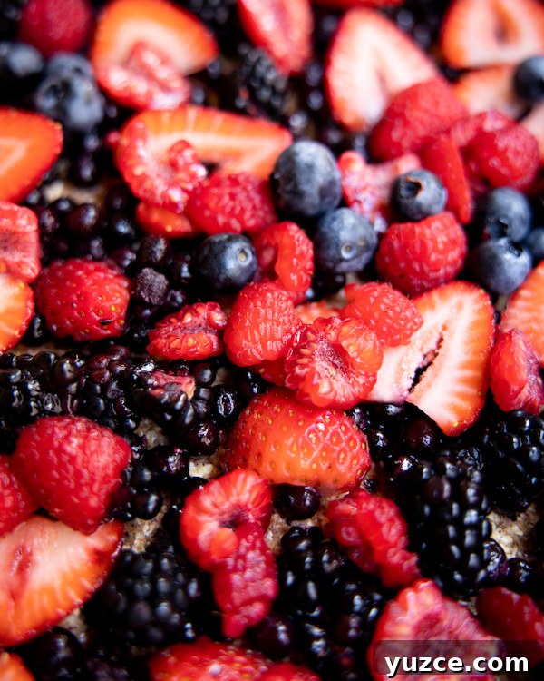 Brilliant Berry Vegan Crumble Recipe for a Perfect Summer Dessert 3 Close up of fresh berries