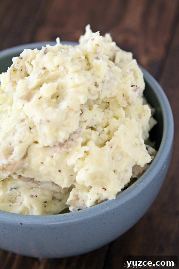 RICOTTA HERB MASHED POTATOES Ricotta Herb Mashed Potatoes in bowl