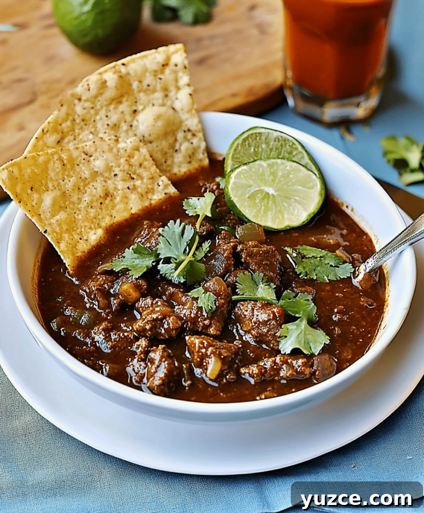 Anthony Bourdain’s New Mexico Beef Chili Recipe You’ll Love 3 Anthony Bourdain’s New Mexico Style Beef Chili Recipe