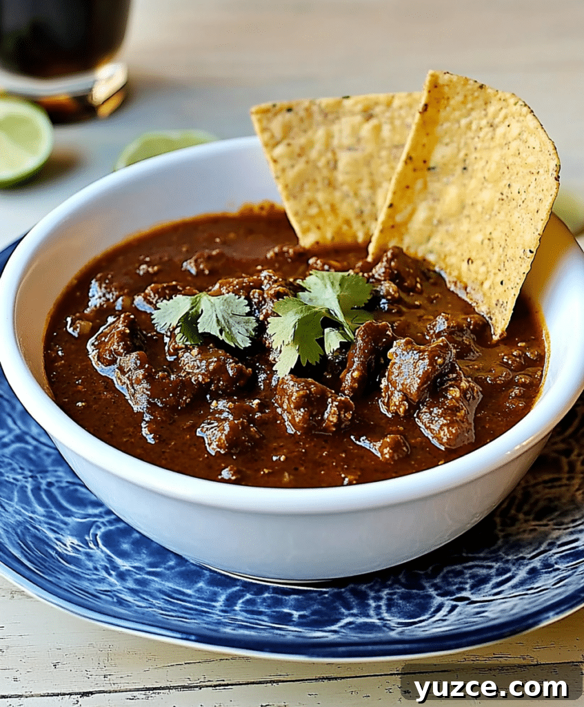 Anthony Bourdain’s New Mexico Beef Chili Recipe You’ll Love 5 Anthony Bourdain’s New Mexico Style Beef Chili Recipe