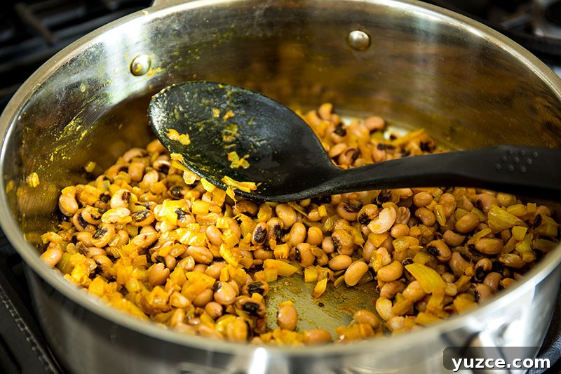 Turmeric Roasted Sweet Potato Pots with Warm Spices 2 Turmeric sweet potato wonder pots